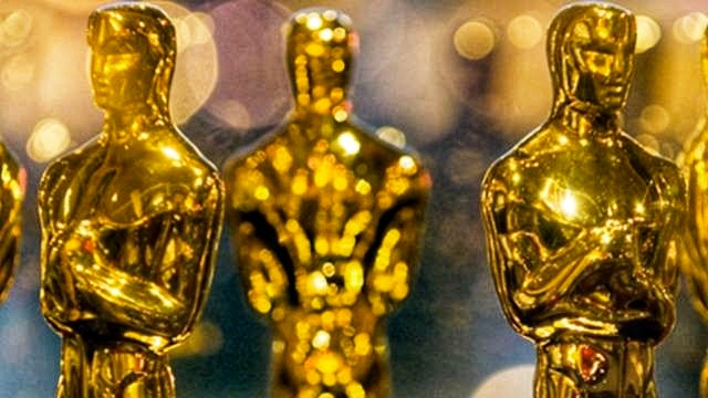 Los Oscar: El arte de querer caerle bien a todo el mundo y entregar premios en el&nbsp;intento.
